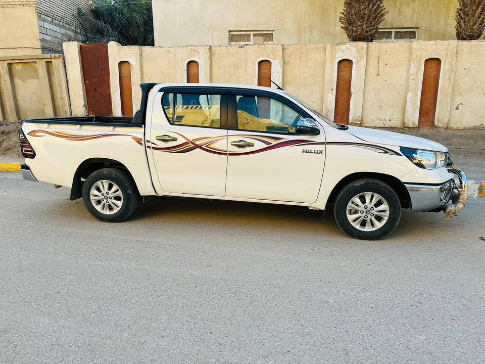 السلام عليكم
تويوتا هايلوكس 2024 كويتي الساير للبيع السياره فول مواصفات ماشيه 16 الف اوتوماتيك مذهب سنويتها للـ 2029 مكفوله كفاله عامه مواصفاتها
✅ رقم بغداد المرغوب
✅ تحكمات ستيرن جهتين
✅ شاشه بلوتوث وابل كاربلاي
✅ تبريد لمس بيانو
✅ قطعتين تبريد
✅ 6 سماعات
✅ كشنات وارضيه مدوشمات درجه اولى+شكو شي بداخل السياره مغلف
✅ مذهبه اصل
✅ خمسه ويل كب
✅ تايرات جدد شرط مال الشركه 
✅ كامره خلفيه
✅ حساسات خلفيه
وبعد بيها هواي مواصفات السعر خاص وتفاصيل اكثر 
***********
مكاني ناصريه سوق الشيوخ
