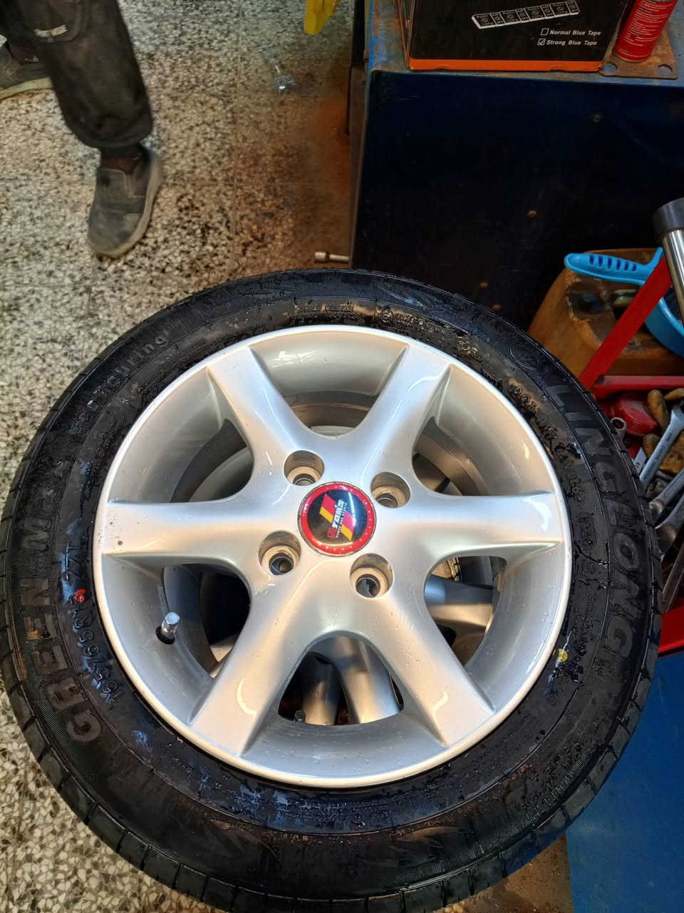 السلام عليكم يتوفر ويل كب بيستون بوني حجم ١٣ زورو موقعنا شارع فلسطين مجاور كنافه القدسي خدمات العالميه ***********
