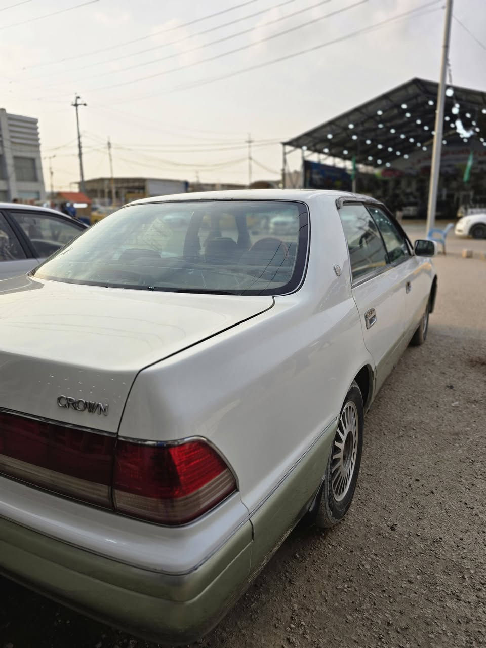 السلام عليكم 
راس الثور فلات للبيع موديل 98
رقم نجف انگليزي ب اسمي مداور ثاني يوم 
سنويتها ل 29 
سياره نظيفه وجاهزه من كلشي وبالحقيقه احلى من الصور 
مكفوله من ( اصوليات وصبغ العام والضربه القويه )
بيها فقط كفر جاملغ مبدل باليابان ،
محرك VVT 3000 فيشتين 
تبريد شغال 
كراسي كهرباء 
لايت زنون اصلي 
شاشه كبيره لمس 

السعر ، 95 وبيها مجال 
مكاني النجف 
للاستفسار الاتصال ع الرقم 
***********
