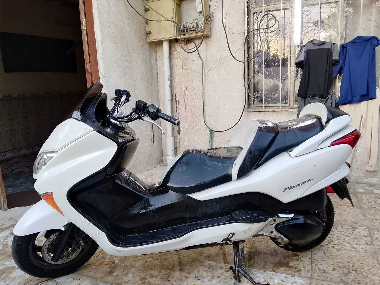 السلام عليكم فورزا 08 كير كهربائيات كله شغال نضيفه كلش سعر 850 عنوان الكاضمية جكوك
***********
