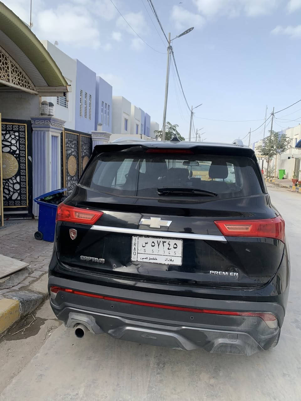 #شوفرليت#كابتيفا- #برمير- #اعلى فئة فول فول مواصفات
#السعر 160
#موديل2023

-7راكب

#محركV4-1.5تيربو-القدرة الحصانية148حصان مع ناقل حركة كير نوعCVTاتوماتيك

واجهات أمامية وخلفية جديدة

ميزة دخول المركبة بدون مفتاح

بصمة عدد2

العجلات المعدنية بقياس18بوصة

مصابيح أماميةLEDاوتوماتكية

مصابيح خلفية جديدةLED

فتحة سقف بانورامي

مرايا خارجية مع إشارات الانعطاف

تحكم في الصوت ومثبت السرعة من عجلة المقود(تحكم استرين اتجاهين)

وسادات هوائية عدد6（أريباك)

كآمرات عدد1

نظام صوتي مع6سماعات

نظام مراقبة ضغط الإطارات

نظام المساعدة على الركن الأمامي(حساسات امامية)

نظام المساعدة على الركن الخلفي

(حساسات خلفية)

نظام الثبات الإلكتروني

‏Auto Hold

‏Android Auto

‏Apple Car Play

‏USB , Type C , Bluetooth

هاند بريك-دكمة(كهرباء)

شاشة لمس ملونة قياس

شاشة العدادات الرقمية قياس7بوصه

تحكم تكييف أتوماتيكي مع وجود قطعتين تبريد

نوافذ كهربائية التحكم

مقاعد مخمل7راكب

تعديل مقعد السائق كهربائيا ب6وضعيات

تحكم كهربائي بالمرايا الجانبية

رقم بغداد بأسمي

موجودة بالسماوه

للمعلومات الاتصال على الأرقام التالية
***********
