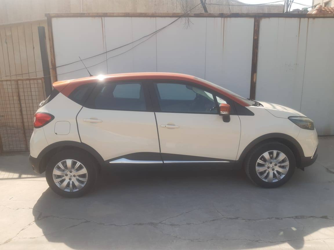 السلام عليكم 
رينو كابتشر 2016 ماشيه 96 ميل
 فول مواصفات نظيفة حيل مابيها صبغ ضررها باب سايق بسيط جدا معدل على البارد
 تبريد كير ومحرك شرط
 رقم اربيل الدولي باسمي سنوية تحويل وكالة 
 سعرها 115 وبيها مجال للطيبين 
للاستفسار الاتصال على صاحب السيارة  *********** فقط واتساب
