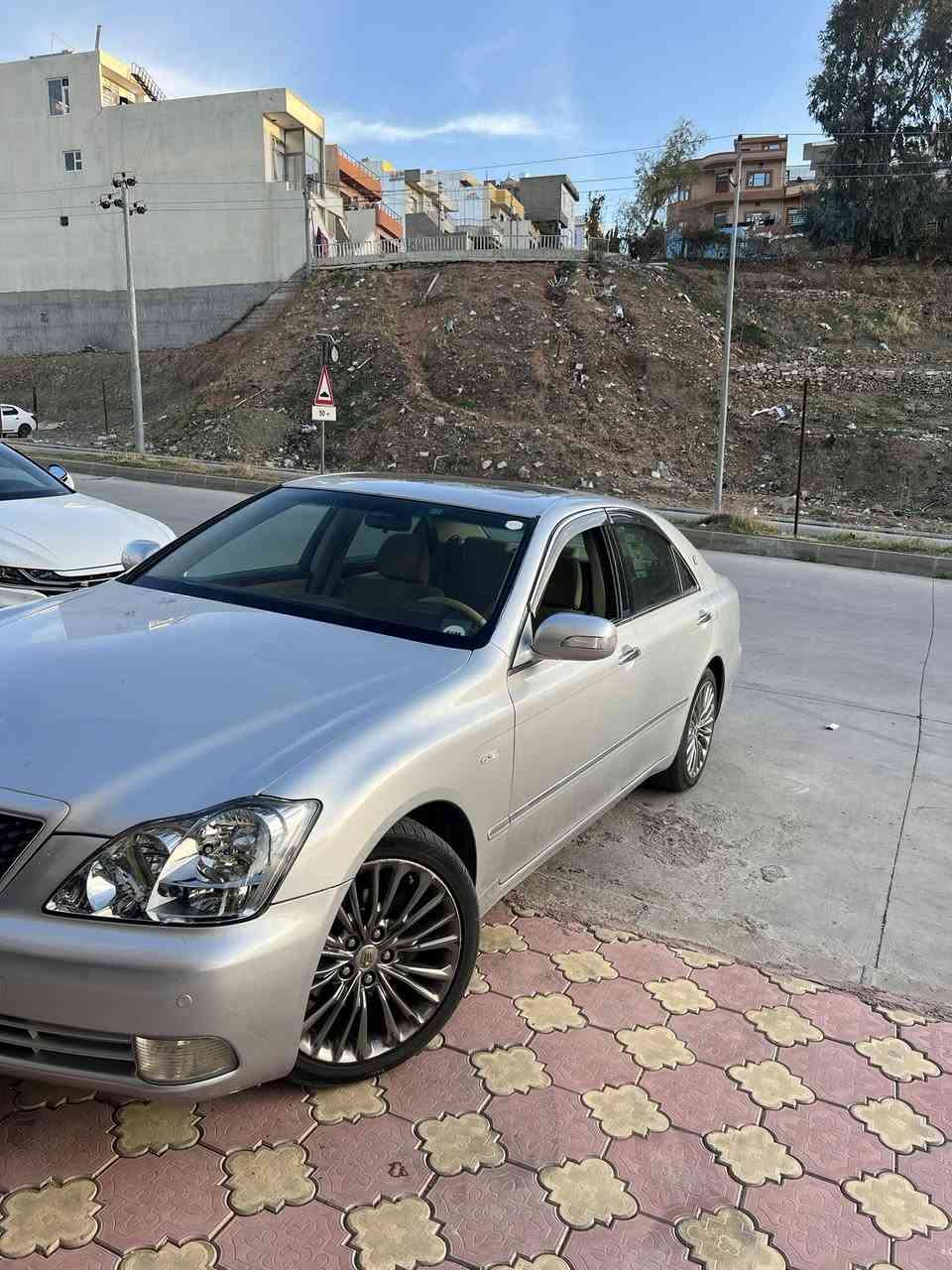 شاهێنە ١٨٢ موس
٣ دوگمەی سڵاید ناو زەرد
٣ پارچەی یابانە بی ناوگرتن
بی مەسرەفە سەیارەکە 
ئاوێنە ئیشارەت 
عەتەری سپورت ٢٠٠٧ 
٤ تایە و ویلی ئەڤەلۆنی ٢٠١٩ لە ژیرە لۆک لۆکە
لە زەختی زۆرە دوکەڵی هەیە 
تەواوی زانیاریم نوسی وە  لە خزمەت هەموو لایەکام🤍
***********
شوین سلیمانی

نرخ٦٢ کەمی مەجال
