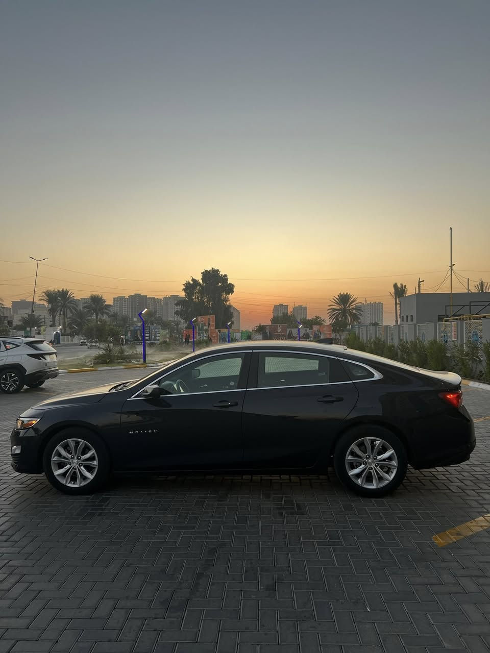 يالله شوفرليت ماليبو 2023
السلام عليكم 
شوفرليت ماليبو 2023
السياره ترقيم جديد تحويل وكاله موجود
المواصفات
1- فول تحكم ستيرن
2- بصمه
3- تشغيل عن بعد
4- بصمه ابواب
5- سايد بريك بصمه
6- تحديد مسار
6- توقف ذاتي
7- رادار امامي 
8 - رادار خلفي
9- تدفئه كشنات
10- مثبت سرعه
11- قطعتين تبريد
12-ويل كب
13-كاميره دواره
صور الحادث بلمنشور👇🏻
السياره حادثها جاملغ وطرف بنيد صبغ
السياره بدون ايرباك
كير محرك شواصي كلشي مكفول
السعر: 132$
الموقع: بغداد الكاظميه جكوك
للستفسار : ***********
