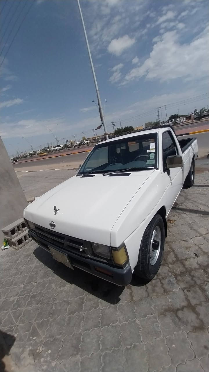 السلام عليكم
سياره للبيع مديل 1992 اوتوماتيك بلاد ما محوره  شاصي اصوليات ومكينه وكير وحداده كهربائيات شغاله من طول للطول  تبريد كفاله كفاله رقم بصره تحويل ثاني يوم سنويه ل 28 مكاني بصره زبير السعر 65و قابل للتفاوض 
رقم الهاتف ***********
