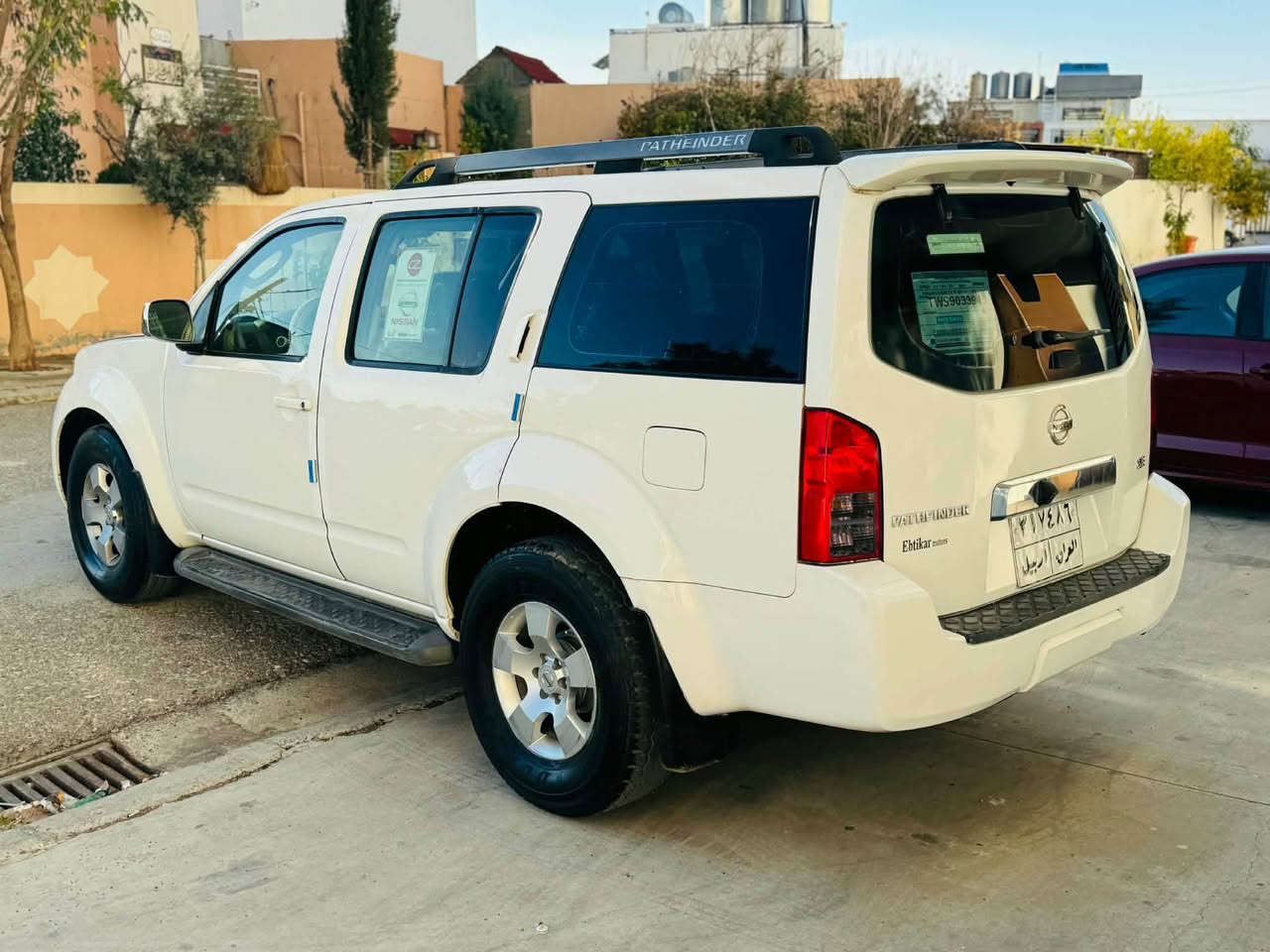 نيسان باسفندر 2006 مكفوله من الحادث فقط باب السايق صبغ بدون دواخل صور سونر موجود عندي .كير محرك تبريد كهربائيات شرط .وارد خليجي 7راكب تبريد مركزي رقم اربيل هزا جديده تحويل نفس اليوم  للمرور سعر93ومجال غرامه 3اوراق تنخفض . عنوان اربيل 
***********
***********
***********
نيسان باسفنده ر 2006 زور جوان وخاوين يه ك بارجه صبوغ ده ركه ي سايق به شه رتي سونر 3ريز كوشن ته بريد مه ركه زي خليجي ناو زه رد سعرى 93ومجال  3ورقه غرامه بوت ده كه رينمه وه تحويل وكاله به شه رت .شوين هه ولير أربيل, العراق
