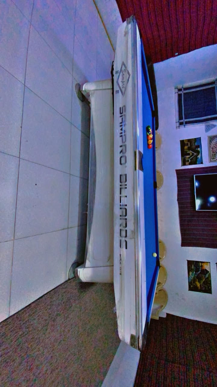 ئەم 3مێزە بۆ فرۆشتن سامپڕۆ ویرکە کیمئەستەر کامل ئەشیا دارو تۆپ زۆر جوانو پاکن لۆک  شوێن سەیسادق ڤایبەر واستاب***********
