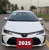 كورولا ٢٠٢٥ هايبرد شكل الخليجي فول مواصفات   ماشيه ١٠ آلاف قابل للزياد...