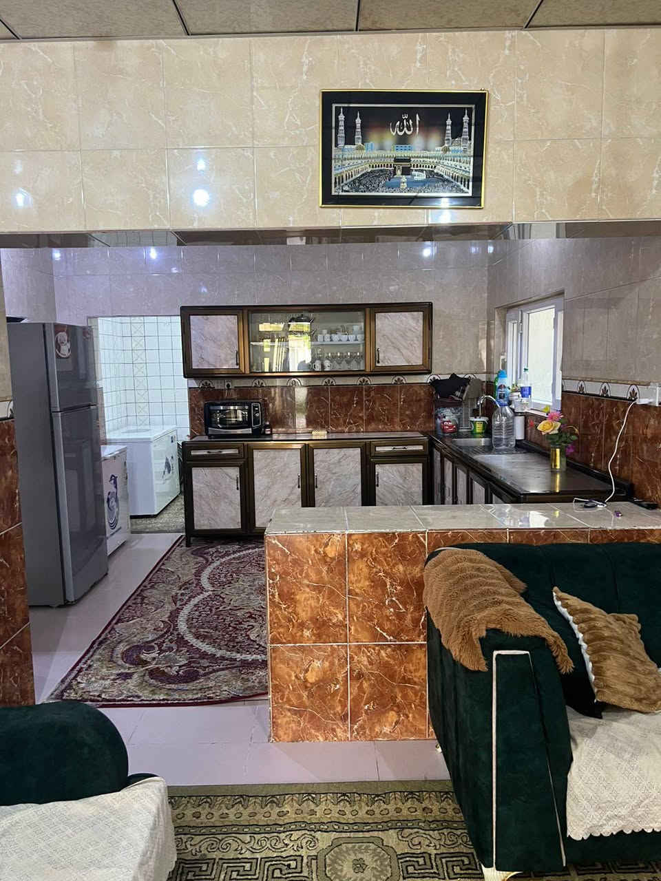 #سلام #عليكم 

#دار #بسعر #ارض #حي #القادسيه 

#الموقع سامراء حي القادسيه الاولى 

#المساحه 400 متر واجه 16م نزال 25م شارع 12

يتكون الدار من طابقين 5 غرف وباقي تفاصيل البيت 

#للاستفسار 📱*********** 📱
