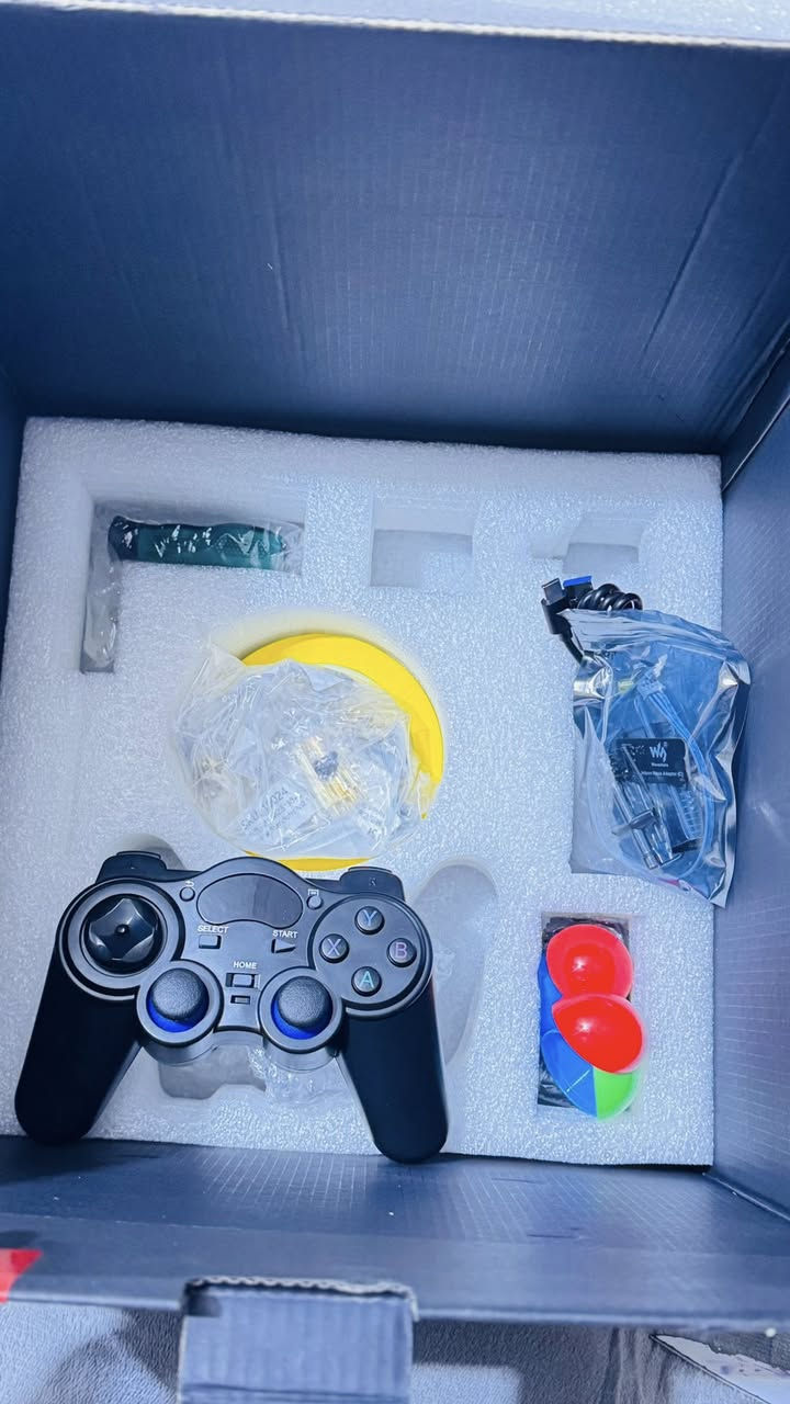 رجعت توفرت القطعه الثانيه العملاقه وحده انباعت لمؤوسسه وهذي الثانيه مزادها يبدي من 200 شباب الما يعرف القطعه يعبر المنشور رجاءً مداها 100 متر دفع رباعي رادار تحكم عن طريق الجوستك الخاص بها وللابتوب والموبايل والحاسوب
كامل ملحقات


**إذا كنت صاحب هذا الإعلان وتريد حذفه لأي سبب، رجاءا أرسل رسالة إلى الدعم الفني**