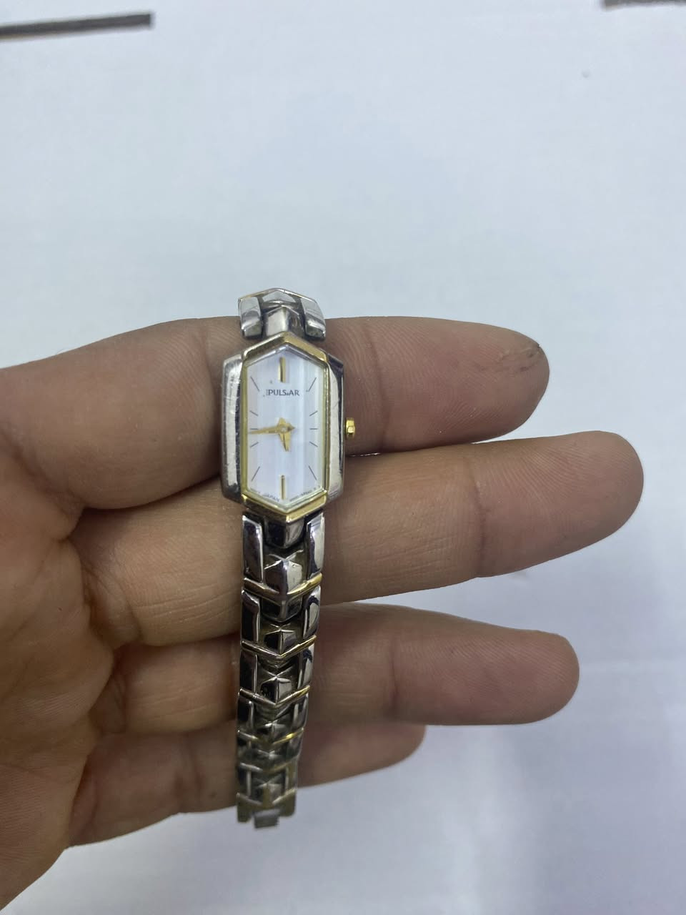 سلام عليكم شلعة ساعات بالة ابيعهم شلعه فقط
سعر القطعه 5 الف 

العدد 50 ساعه 

بيهم 17 الى 16 تيماكس كلهم شغالات 

3 قطع يحتاج الهم بطارية فقط


**إذا كنت صاحب هذا الإعلان وتريد حذفه لأي سبب، رجاءا أرسل رسالة إلى الدعم الفني**