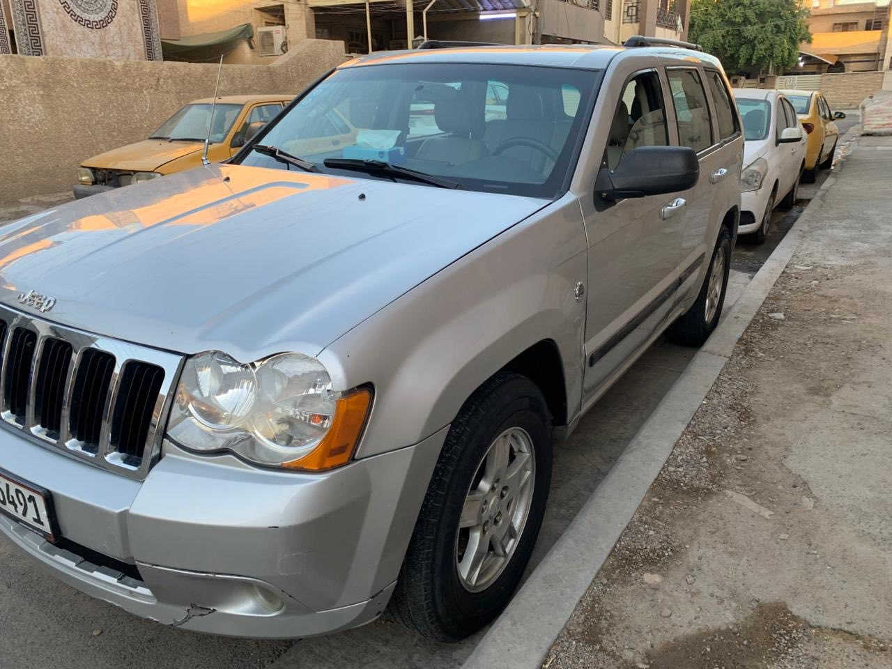 للبيع جيب موديل 2007 🚙
سيارة مرتبة جداً واستخدامها نظيف  
اللون سلفر ✨ يعطيها شكل راقي  
مصبوغة حزام تجميلي فقط للتجديد، وما بيها أي ضربة

الميزة بالسيارة:  
سيارة قوي ومعروف بالتحمل  
جاهزة للاستخدام وما تحتاج صرف

السعر: 85 ورقة 💵  
السعر قابل للنقاش للجادين

اللي مهتم يتواصل اتصال.

*********** اتصال فقط
