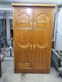 كنتور بابين مستخدم نظيف جدا يتوفر توصيل بكروة داخل بغداد 07711419499