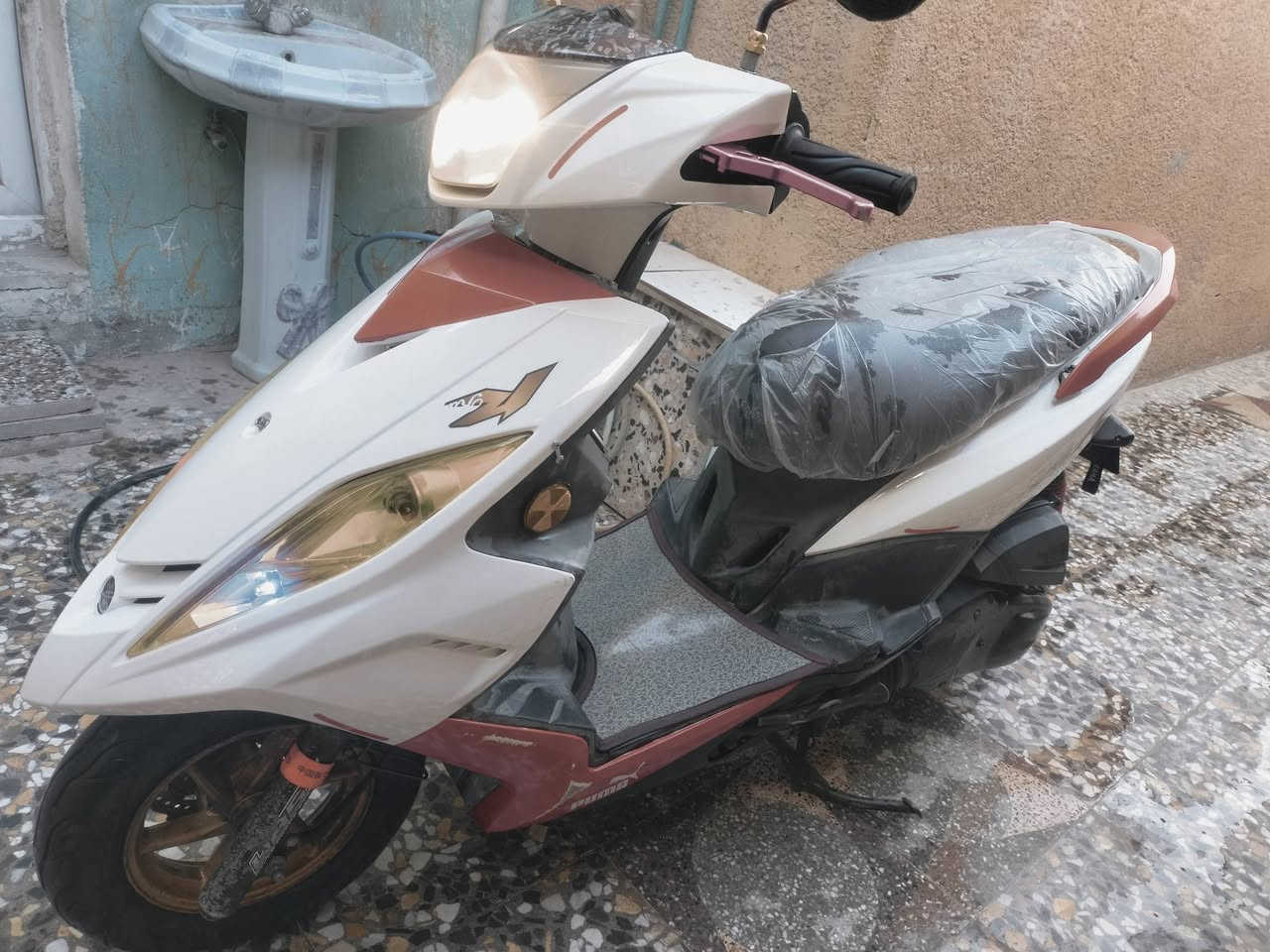 سلام عليكم جي تي ار مكفوله دراجه زيرو 850 وبيها مجال مكان بغداد مدينه صدر ***********
