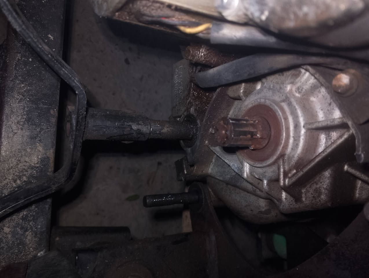 السلام عليكم شباب ماكينه للبيع مكينه شغاله بيها بس الشفت مال كير بوكس مسحوك سعرها 100 وبيها مجال مكان بغداد المعامل موديل 22


**إذا كنت صاحب هذا الإعلان وتريد حذفه لأي سبب، رجاءا أرسل رسالة إلى الدعم الفني**