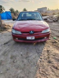 بيجو موديل ..2002..حره للبيع السعر 20 ورقه وبيها مجال للطيبين 07722416...