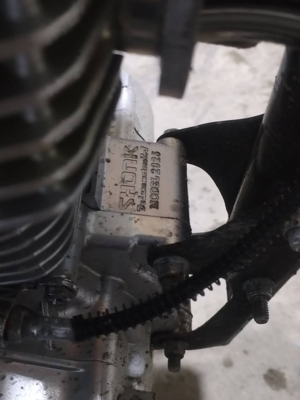 سونك 25 اخو صفر منفيس موجود اي عيب مابي شرط شراي يخابرني *********** 
سعر 775 بي مجال قليل ما يعجبك منشور اخي اعبر منشور
