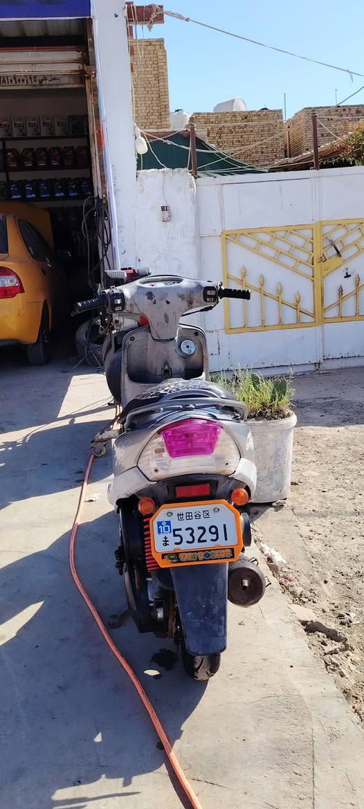 سلام عليكم دراجه للبيع ماكس منغولي المكان الديوانيه حي العسكري قرب جامع الإمام الحسين الدراجه مفتوحه مره وحده كلشي شغال هندر سلف كهربيات كله شغاله وشاصي مكفول  الرقم الموبايل ***********
