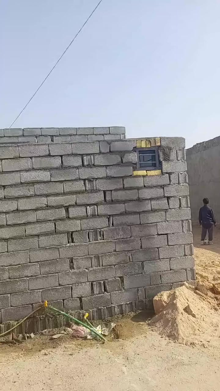 خلفه بناء والعكاده واللبخ والأساس مكاني عمود 134تصال ***********
