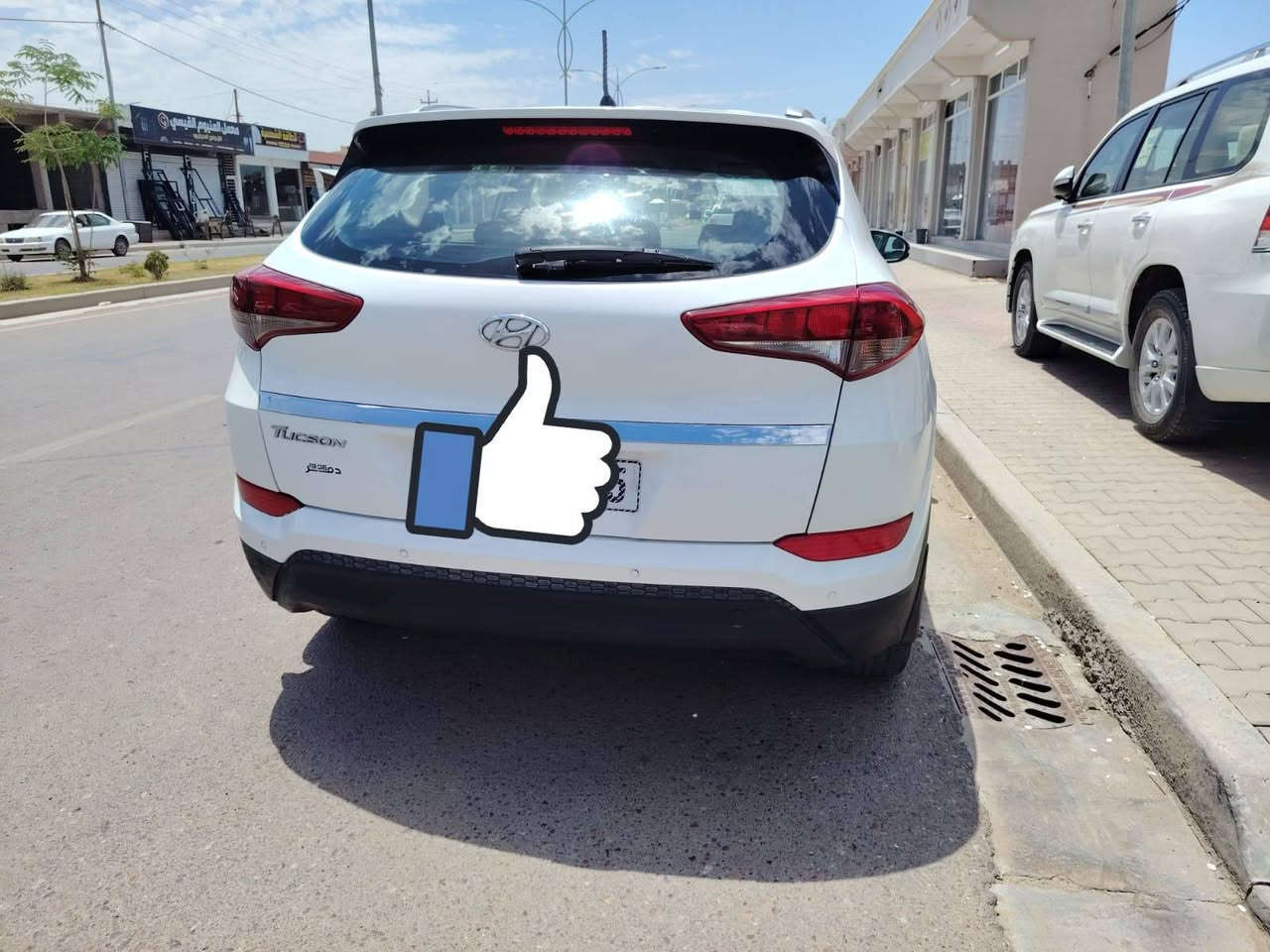 السلام عليكم توسان موديل 2018 رقم بغداد بأسمي مكفوله كفاله عامه بس بيهه بارد شبر بالباب الخلفي اليمنى + شبر بالبنيد تكشير ماشيه 153 السعر 173 بيها مجال العنوان صلاح الدين بلد رقم الهاتف ***********  / ***********
