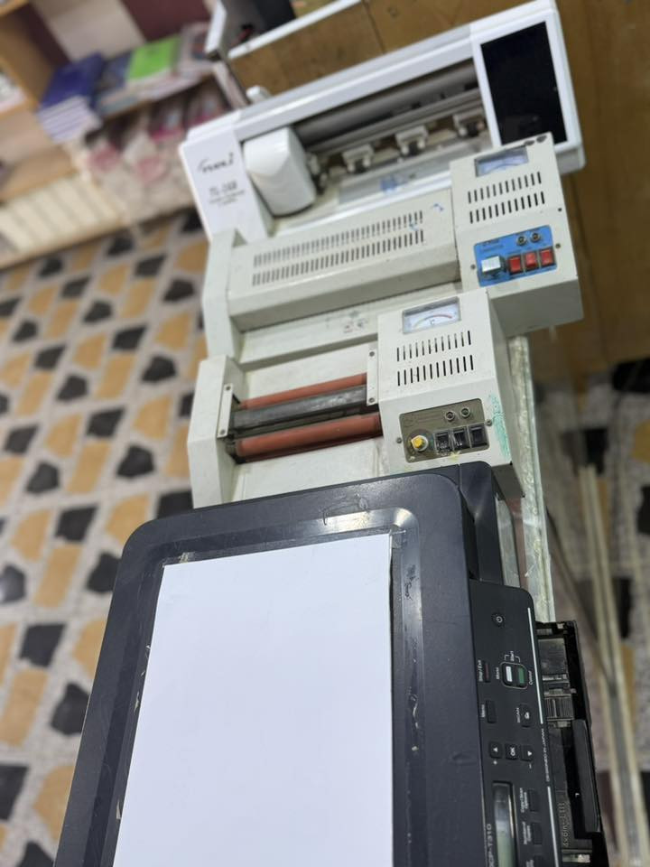 للبيع جهاز ظربات تغليف الظهر واجهزة كبس عدد ٢ وطابعة برذر T310 توصيل موجود ***********
