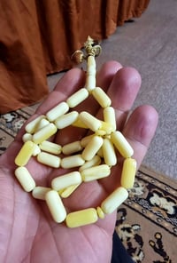 قشطة بعسل • ٢٠غرام • قديمه مكسور