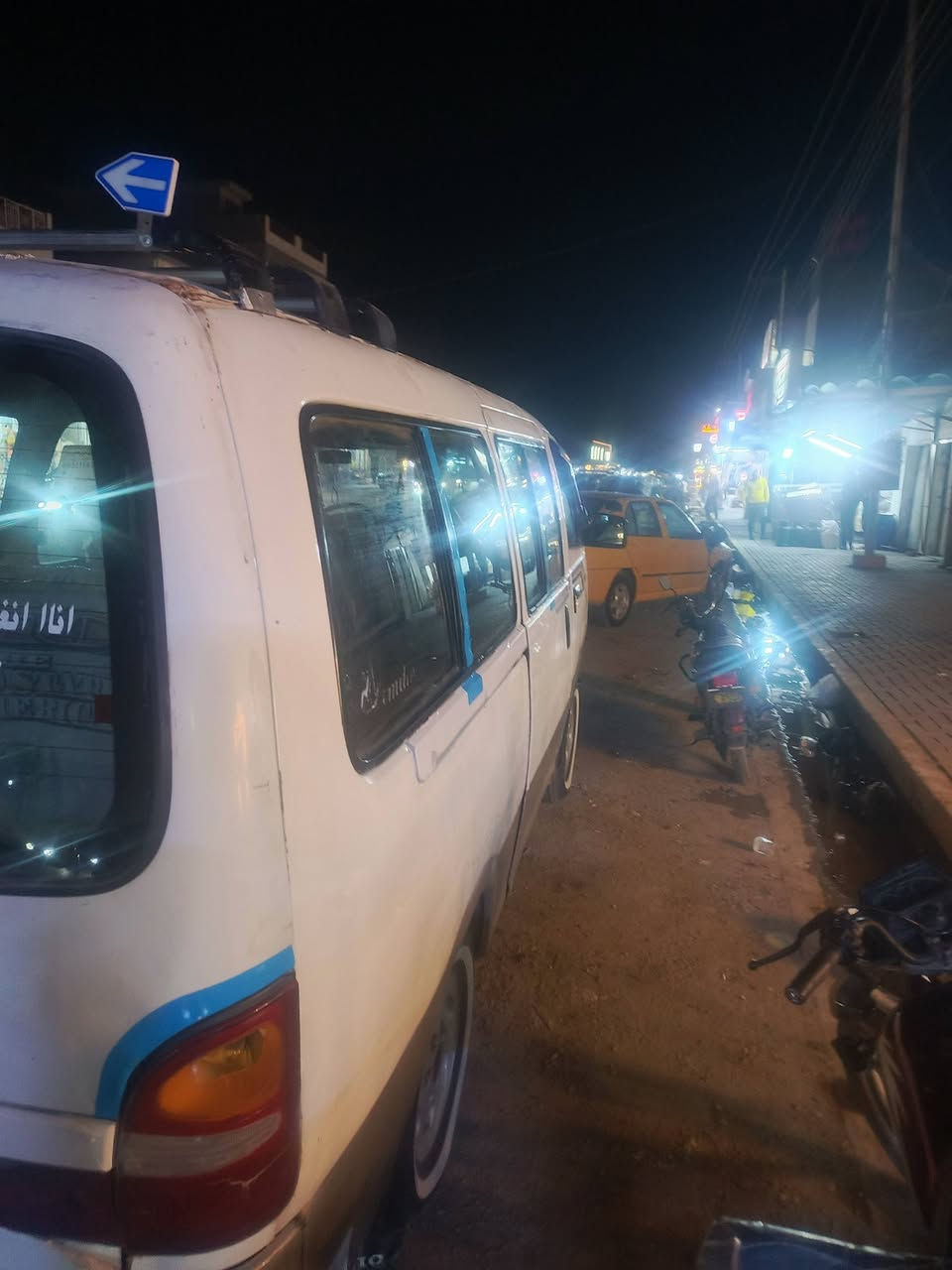 سلام عليكم بريجو موديل1999 سنويه ل31السياره بلاد الشراي يتصل***********
