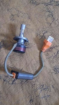 لايت زنون اصلي تك واحد مال بوكسر اخذته ب30 اريده ب25 وبيه مجال بسيط لل...