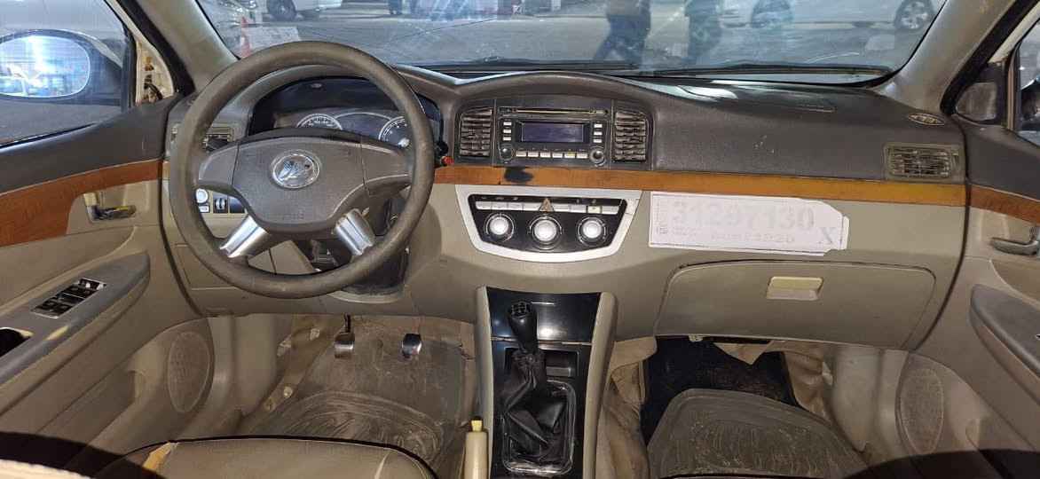 ليفان. 620
موديل 2013
رقم قادسية 
كير عادي
 نقصها بس تبريد
سنوية ساقطة
35 وبيها مجال للشراي 
مكانها النجف / المناذرة ابو صخير
استفسار  ‏ ***********‏
