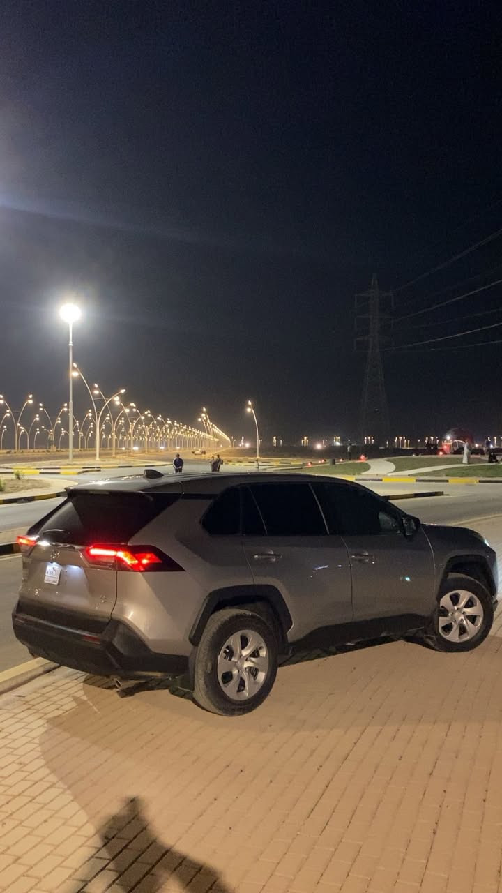 Raf4 2024
مواصفات Le (AWD )

محرك بانزين (2500)

تبريد قطعتين

شاشة كبيرة 

فور ويل 

نضام _Eco_Normala_Sport_مانع انزلاق

الضرر قطعة واحدة فقط (جاملغ امامي عكس السايق)

السعر خاص جداً مناسب

رقم الهاتف متوفر اتصال مع الواتساب

***********

***********
