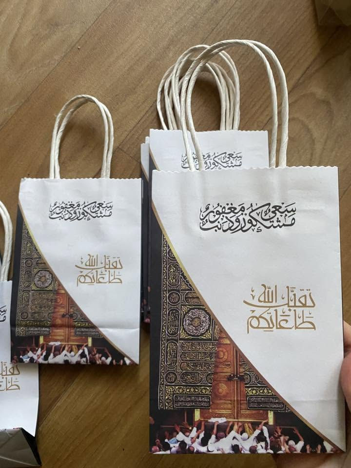 السلا عليكم 
جان عندي بيج مال توزيعات وغلقته لظروف، وعارضه الغراض(الورد/توزيعات الاكرلك/اقمشة/اكرلك ذهبي كتابة/فصوص للتغليف/بوكسات توزيعات واسترلون) للبيع كلها ب50 الف 
امانه اقل من سعرها بس لانه ماعندي مكان، فاللي تريد تكتبلي بالتعليقات (واللي محتاجه اشرطه او بوكسات تغليف هم عندي.)


**إذا كنت صاحب هذا الإعلان وتريد حذفه لأي سبب، رجاءا أرسل رسالة إلى الدعم الفني**