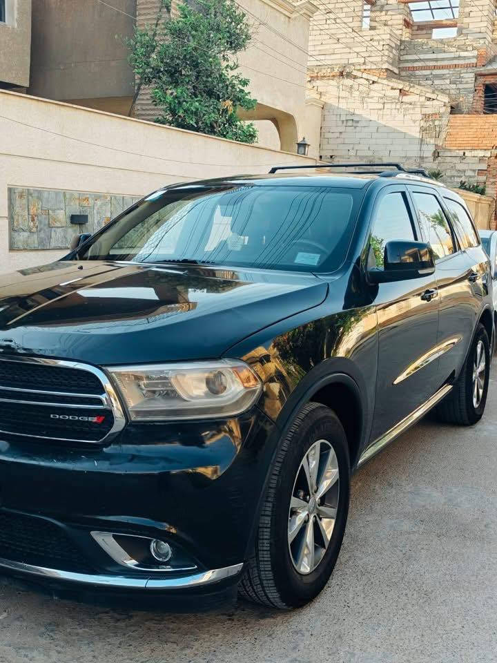 دورنكو موديل ٢٠١٦ لمتدد فول بدون فتحه
فور ويل تحكمات كامله شاشة كبيره مع شاشة اعطال كشنات جلد مع كهرباء تدفأة تبريد الستيرن تدفأة والخلفيات كذالك اوتو ستوب عند الرجوع اطفاء ذاتي بالازدحام يعني مواصفات كامله حادثها جاملغ عكس السائق والبنيد مبدل بدون داخل والجاملغ الخلفي جارد وصابغي كلير فقط وشويه راجع جارد جزء منه بسيط صندوق كهرباء والرقم دولي جديد وسنويه جديده والرقم شبه مميز
السعر (١٧٥)
العنوان بغداد
***********
