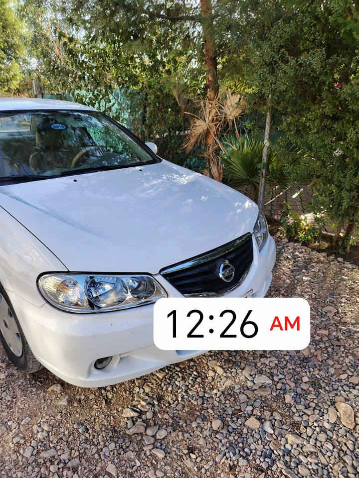 نيسان صني 2010 يه ك پارچه ى بوياخه بى ناو گرتن دواو پيشى كه پسه سه نه و ى به سه ر چووه.. هه يكه لى زور جوانه بى ته قه و ره قه *********** السليمانية, العراق
