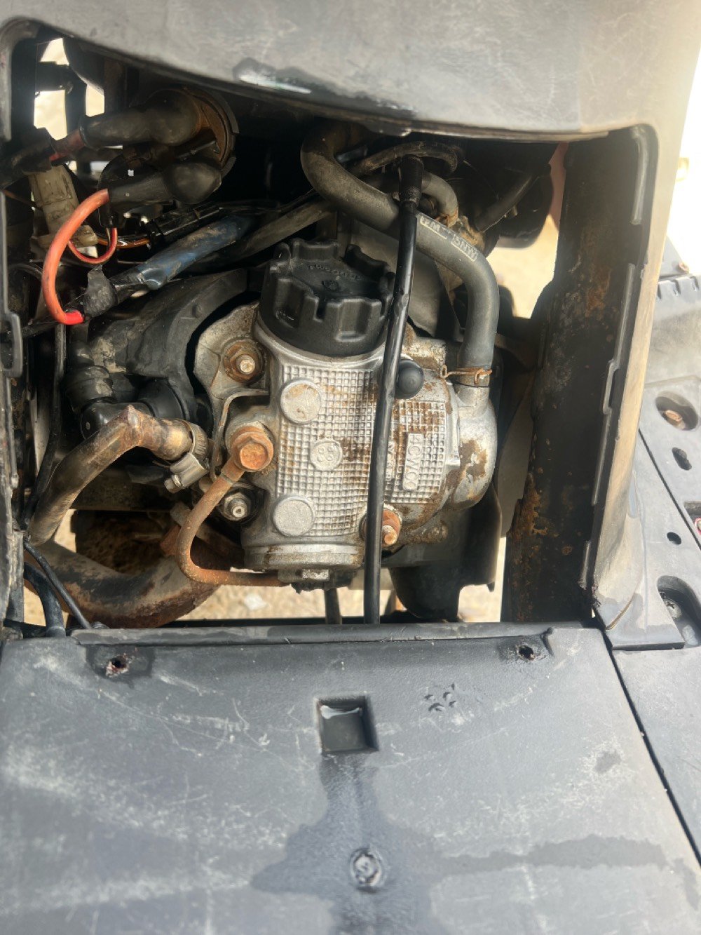 فراشة نثية الدراجة كاملة اي نقص مابيها مكينتها بلادية ما مفتوحة كهربائيات كلها شغالة من الطول للطول مكينتها خرسة معدل حلو كاملة من كلشي سعرها 450  مكاني بــ دور الشرطة ***********