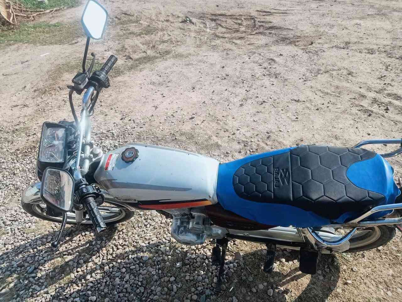 سلام عليكم.البيع  دراجه سيفان 2019كامله كله شغال أوراقه ظايعه .
ديالى المقدادية 
سعر 375وبي محال
رقم ***********
