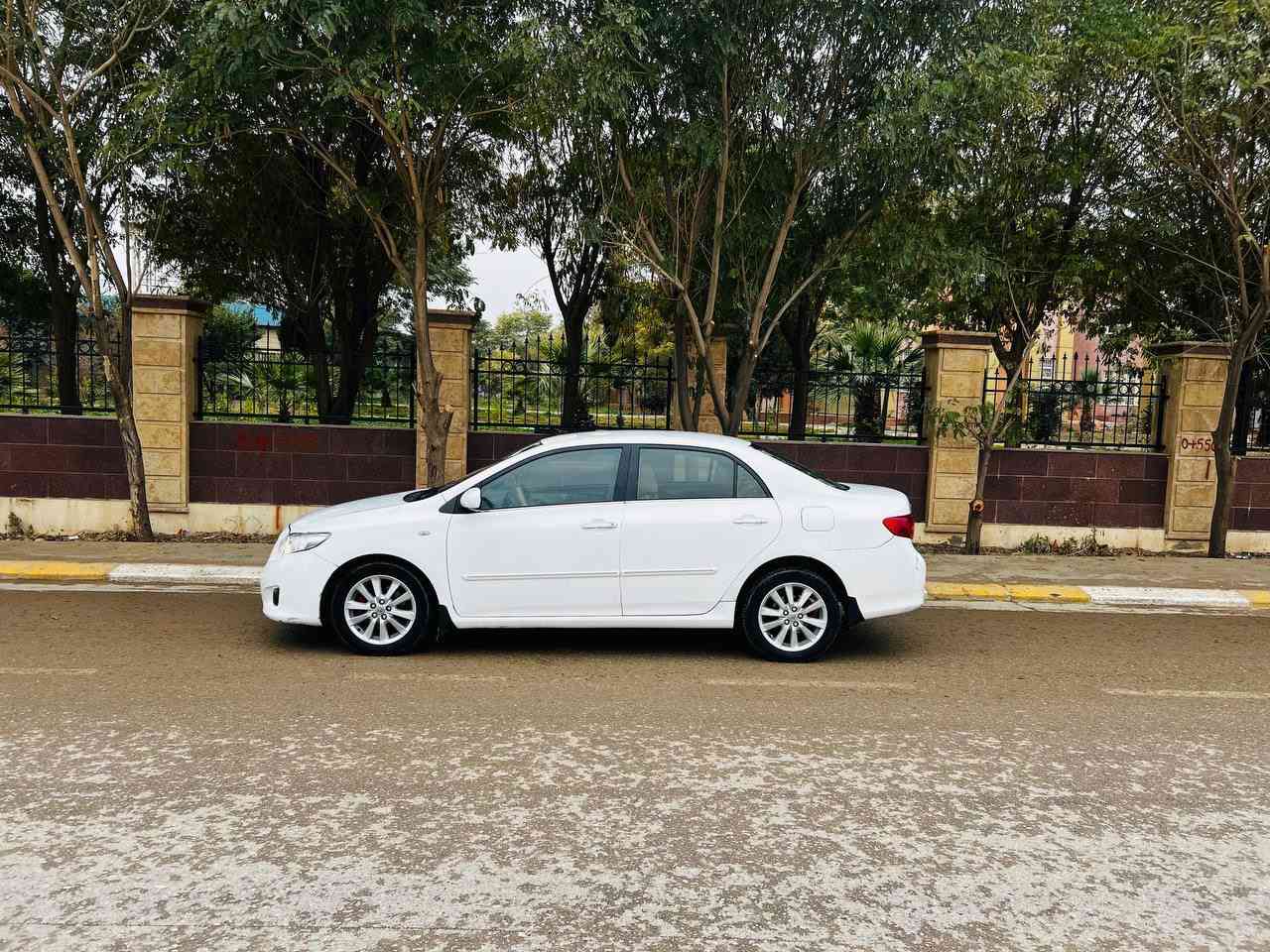 سڵاوی خوا لە هەموو لایە ، هە موو زانیاریە نوسراوە
توێتا کرۆلا مۆدێل ٢٠٠٩ بڕاوە بڕاوە مەکینە ١٨ خەلیجی، کامل مەسرف زور کە م مە سرفە بەشەرتی سەقف و حیزام بەبێ دەعم و زەربە و لێدران ، گێڕ و مەکینە و تەبریتی و کارەبای بەشەرت ، سعریشی ٥٧ گڵاو معامەلە ، گۆڕینەوەش ئەکەم بە شتێ بەدڵم بێ 
شوێن کەلار  ژمارە ***********
