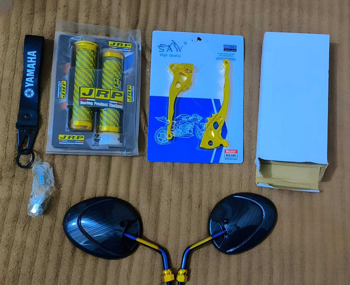 السلام عليكم تتوفر لدينا ادوات وقطع غيار رياضيه للتزويد. 
اليوم عدنا عرض بمناسبه شهر رمضان المبارك عرض كامل بسعر 25 الف يشمل كل الي بلصورة قطع اصليه وقليله بلسوك. يدات بانزين سكليتر رياضي و يدات بريك ام الحراشف رياضيه اصليه من شركه SAW وزوج مري القزمه كاربون فايبر وسبع الوان ومداليه مفتاح هدية. وانت تختار الون التريده 
ويتوفر عدنا توصيل داخل الرمادي 3 الف


**إذا كنت صاحب هذا الإعلان وتريد حذفه لأي سبب، رجاءا أرسل رسالة إلى الدعم الفني**