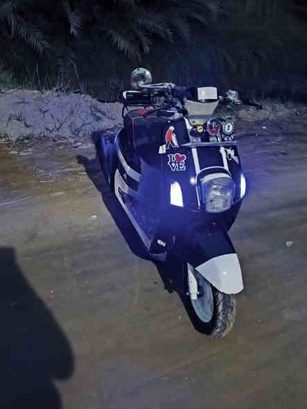 السلام عليكم
دراجه بوليسي لبيع 
دواخل كريمي 
دراجه جاهزه نكره سلف
صالنصه FM 
المكان دوانيه قضاء الشاميه 
السعر 600وبيه مجال
خابر وتدالل ***********
