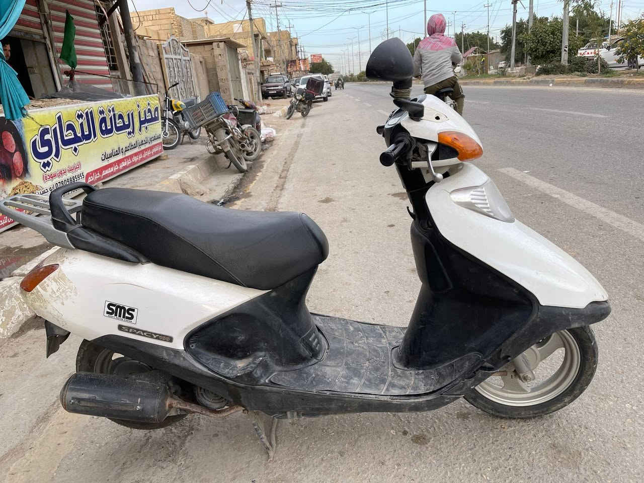 السلام عليكم
سبيسي ياباني مكينة مامفتوحة عوزها شغلات بسيطة
ب350 الف مكاني كربلاء ***********
