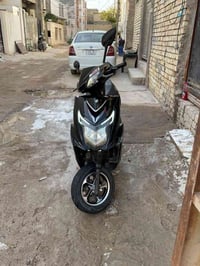 دراجه شحن اشتريته قبل ٥ اشهر جديد لون اسود سبايدر و جاملخ موجودين اربع...