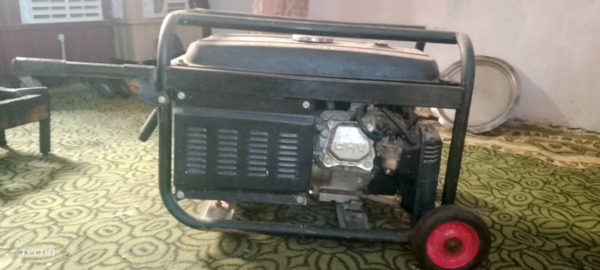 سلام عليكم
مولدة جديدة استعمال سبوع واحد
سعر 250 وبي مجال للشراي
مكان سماوة حي العسكري قرب صورة سيد مقتدة 
***********
بي واتساب
