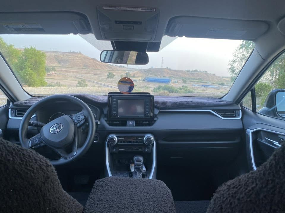 تويتا راف فور  Xleموديل 2021
لون سلفر 
6 مود 
ماشيه 123 km
ضرر باب و جاملغ + صندوق بارد
رقم سليمانيه 
مواصفات : بصمه تحكم ستيرن دخول ذكي تبريد مركزي كشن كهرباء رادار امامي و خلفي و جانبي مانع تصادم داخليه شامو كنتاره تحديد مسار لايت زينون 
محرك 2.5 
سنويه و هزه جديد 
وارد امريكي 
مكان كركوك 
***********
***********

سعر:220$
