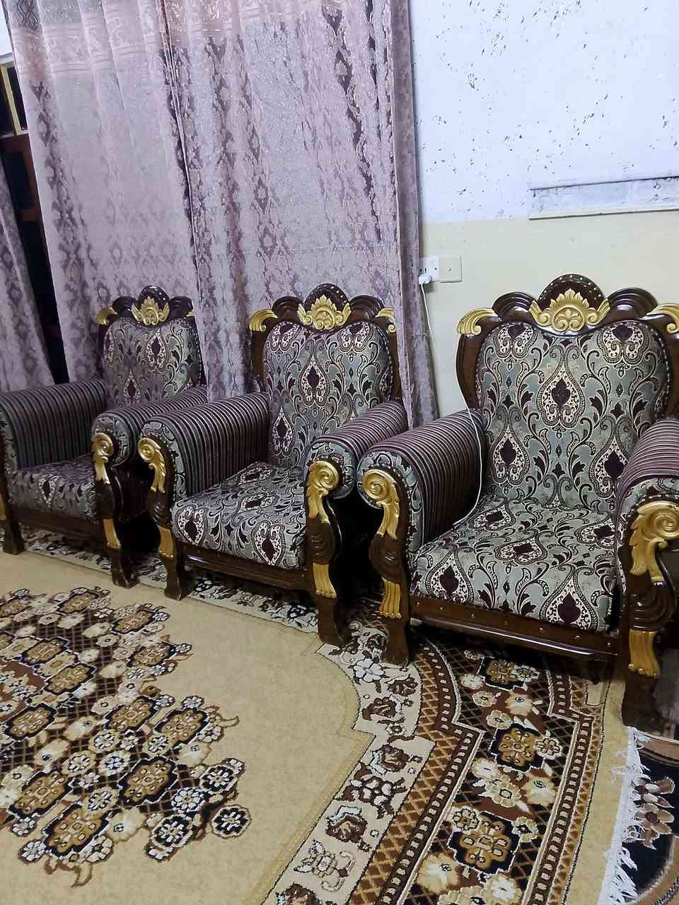 #للبيـــــــــــع #صعدو_منشور_حتئ_يصلكم_كلشي_جديد
#طخم قنفات نضافه واضحه سعر ٢٥٠ بينو مجال
عنوان سومر


**إذا كنت صاحب هذا الإعلان وتريد حذفه لأي سبب، رجاءا أرسل رسالة إلى الدعم الفني**