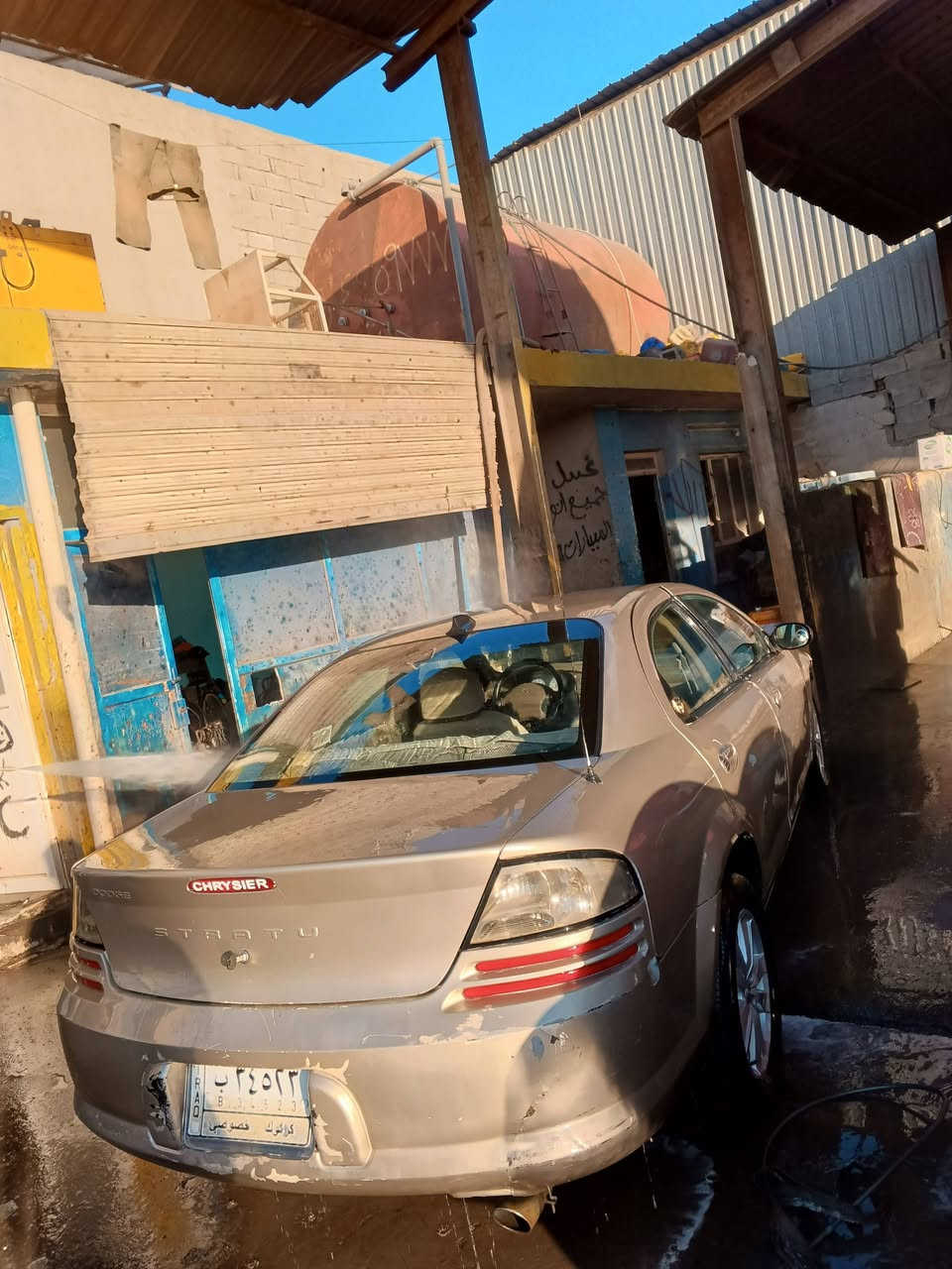 سلام عليكم ،دوج موديل 2004سياره حلوه بيهة مكينه الفين وسبعميه مال اوبامه سياره نقصهة بس ماصده جهت السايق سياره حلوه شوفت عينك رقم كركوك تريد تحويل تريد وكاله ام الباركود شترد حاضر  اني متعجل علا بيعتهة سعر 23وبيهة مجال بصيط اتصل ***********
