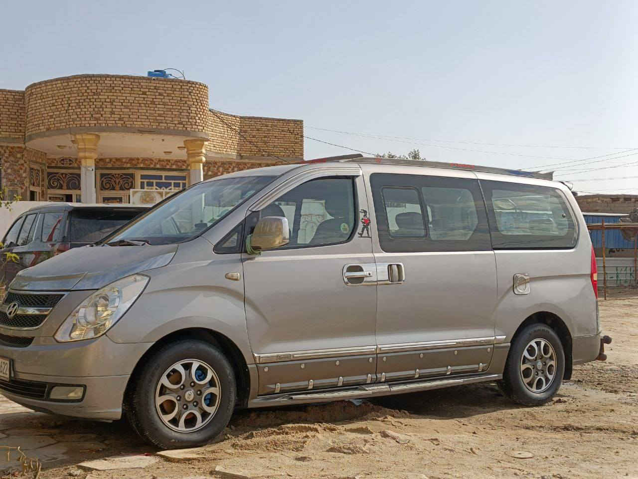 سلام عليكم ستاركس 2012 سبلاين اصل رقم بصره انكليزي سياره بأسمي تحويل ثاني يوم تبريد حداديه تخم تاير كامله بيها صبغ بالجاملغ الخلفي جهتين من كوريا عنوان ناصريه مركز صفره هيئه وغرامات تاخذ صافي السعر 165 مجالها بسيط استفسار اكثر اتصال *********** //  ***********
