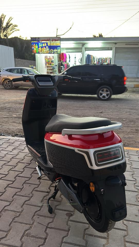 دراجه شحن للبيع  دراجه خير من الله مابيه اي نقص كارت شاشه تشغيل وانطفاء وباقي المواصفات خير من الله 
مكاني #ديالى  مراح اكتب السعر لين اكو ناس متخاف الله  الاستفسار ع هذا الرقم ***********
