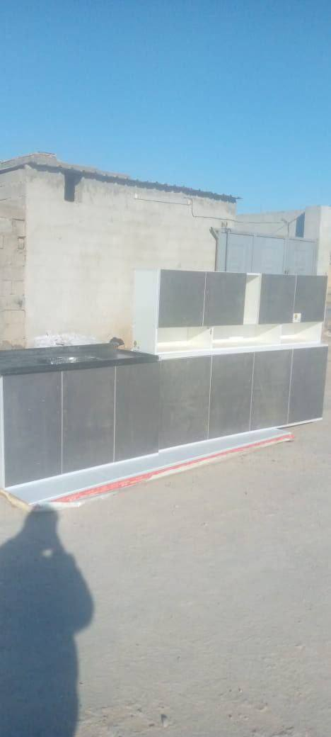 مترين ارضي وملحق والسنك متر و20 مرمر
السعر 270
✨✨✨✨✨✨✨✨✨
✨اذا تحب نضيفلك ملحق فوك السنك اضافه ٧٥ الف
✨اذا تريد السنك متر ونص اضافه ٢٥ عالسعر 
✨اذا تحب تضيف فاترينا اضافه ٨٥ عالسعر 
✨اذا تحب تضيف مجر واحد اضافه ١٠ عالسعر
✨اذاتريد تضيف تلث مجرات اضافه ٢٥ عالسعر
الالوان كلها متوفره اي موديل واي لون يريده الزبون نشتغله لاتعتمدون فقط على الالوان المعروضه نشتغل كل الالوان  
التوصيل بغداد مجاني
اطراف 10 وتوصيل لباقي المحافظات كل محافظه وحسب


**إذا كنت صاحب هذا الإعلان وتريد حذفه لأي سبب، رجاءا أرسل رسالة إلى الدعم الفني**