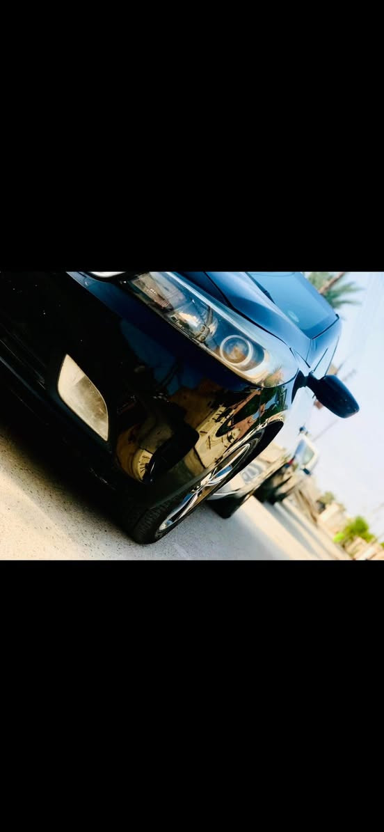 السلام عليكم فورتي 2018 حادثها جاملغ وبنيد بدون دواخل وباب الصدر بي بارد شاشه اعطال شاشه جبيره ثلاث مودات قياده تخم تاير جديد باتري جديد 
السعر 110 وبيها مجال مكاني بغداد
***********
