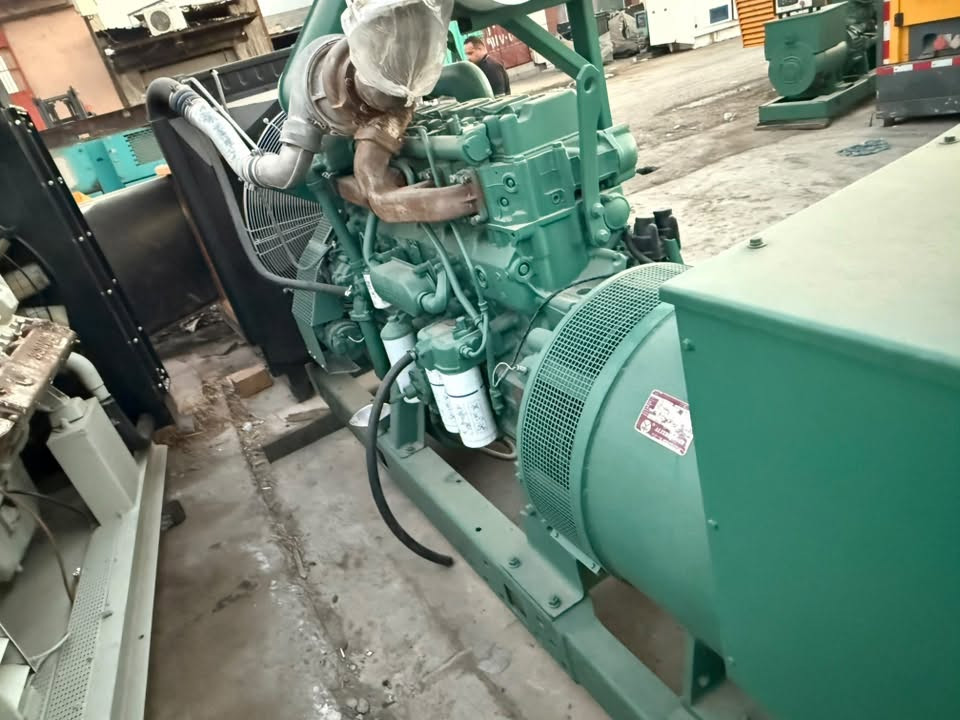 السلام عليكم
فالفو. 1631 اوربي سويدي 
500Kva 
ساعات العمل اقل 1000 ساعه 
نظام اوتو حمايه فول اوتماتيك
وضع بلاد شركة  
أربيل صناعه جنوبيه 
نظام اوتو حمايه فول اوتماتيك
وضع بلاد شركة  
🚚يوجد توصيل الى جميع المحافظات وبضمان🚚
🚚كياندن هةية بو هةموو شاركان بةكرينتى🚚
 للاستفسار:
 ابو علي 
***********
***********
***********
