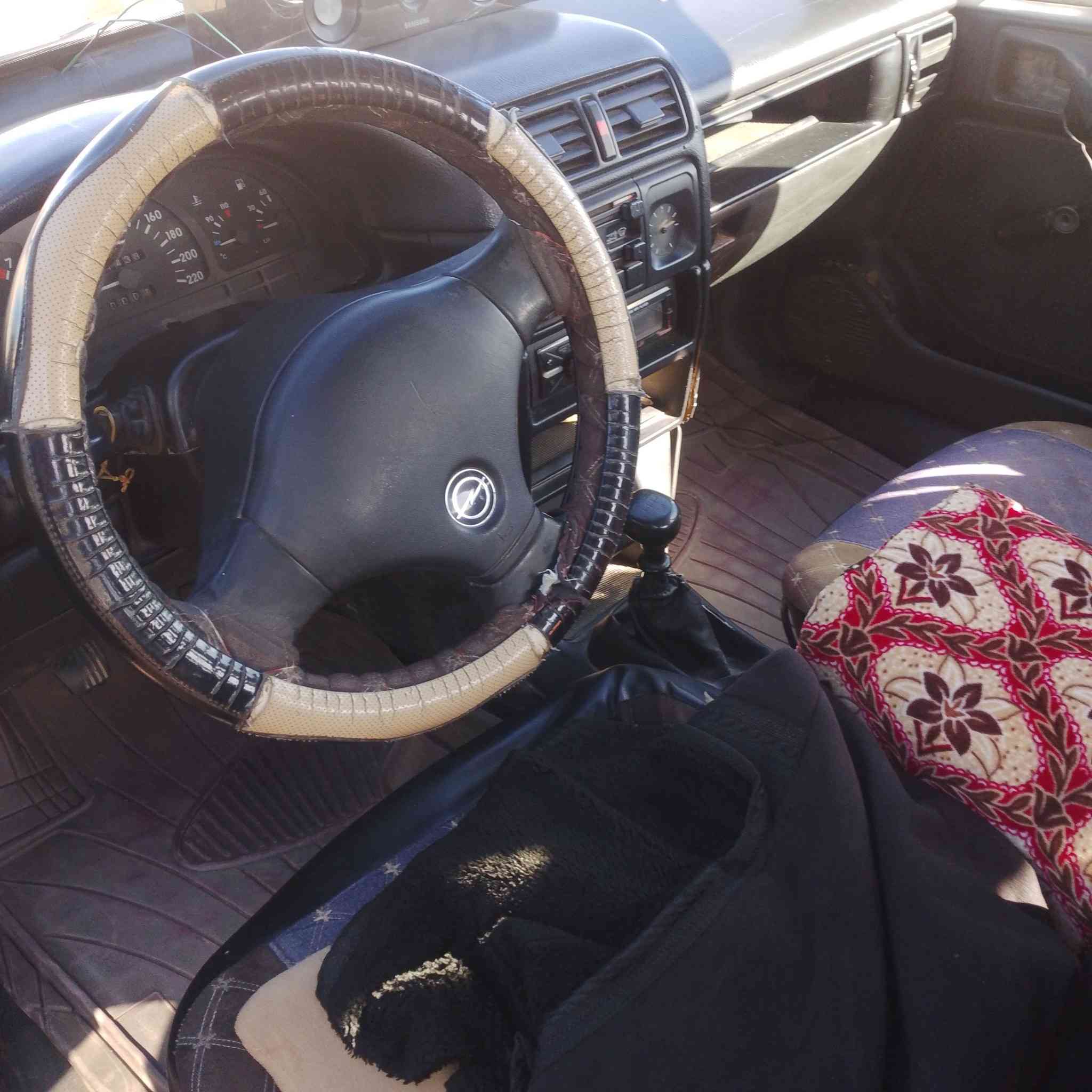 سلام عليكم توجدالبيع وبول فكترة حجم 1٨ ***********
